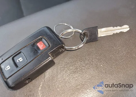 2006 Toyota Prius z USA, uszkodzony, nr VIN JTDKB20UX63140937